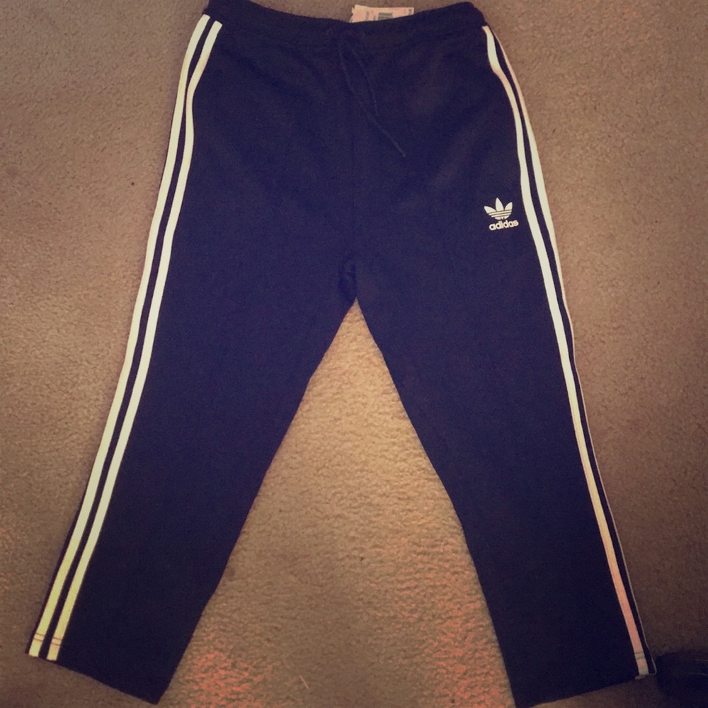 Men’s Adidas Relaxed Crop Pants Sz Small